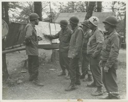 Briefing d'un état-major américain - avril 1945
